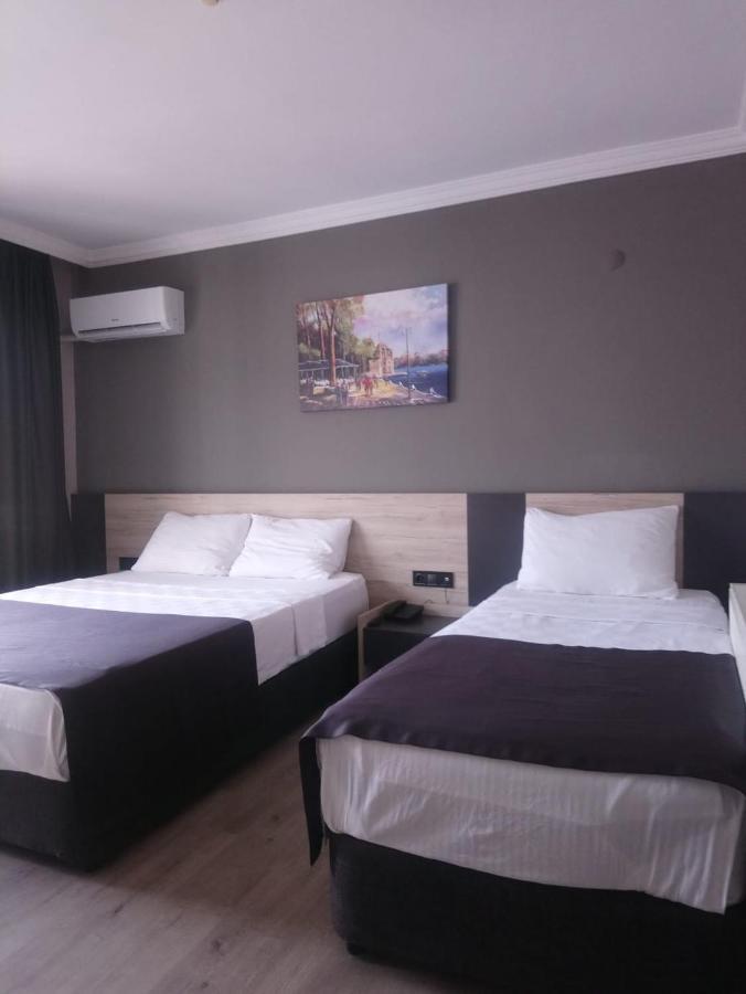 Grand Faik Hotel Çeşme Esterno foto