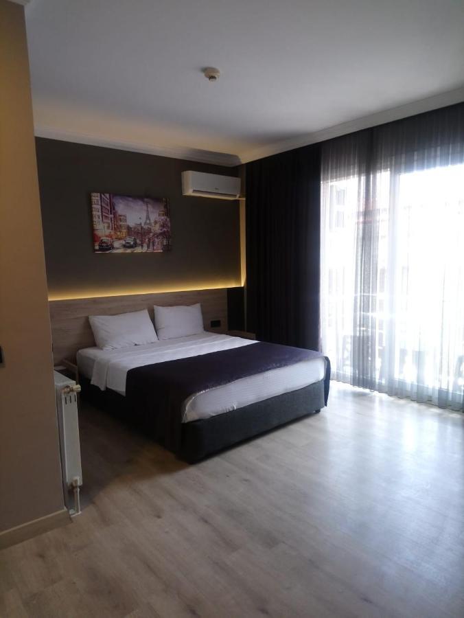 Grand Faik Hotel Çeşme Esterno foto