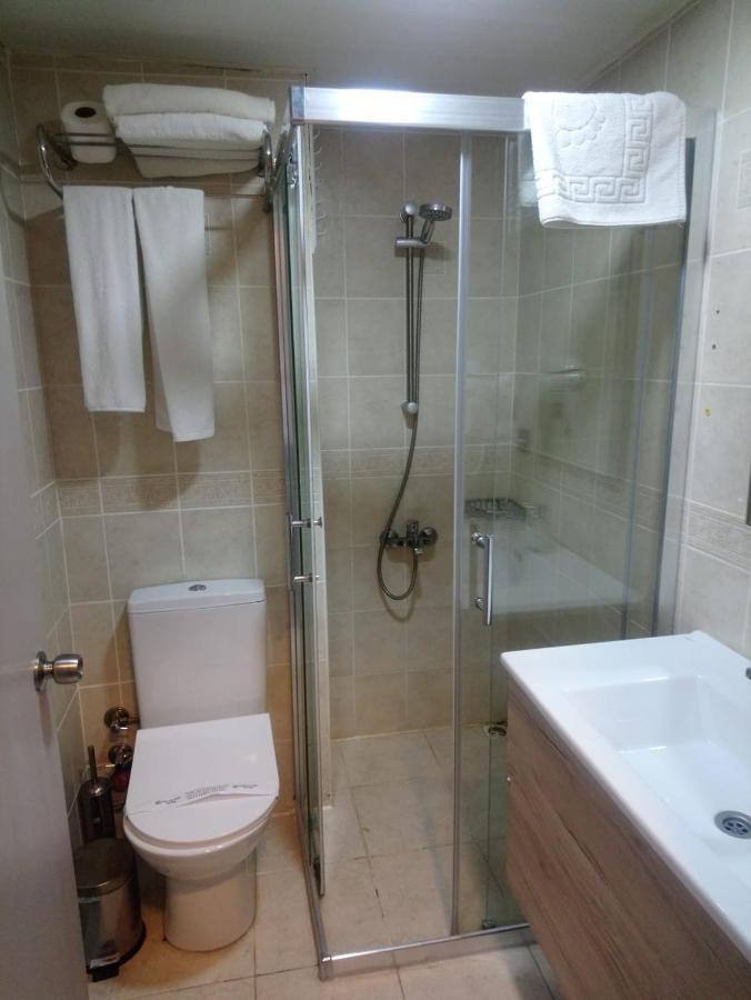 Grand Faik Hotel Çeşme Esterno foto