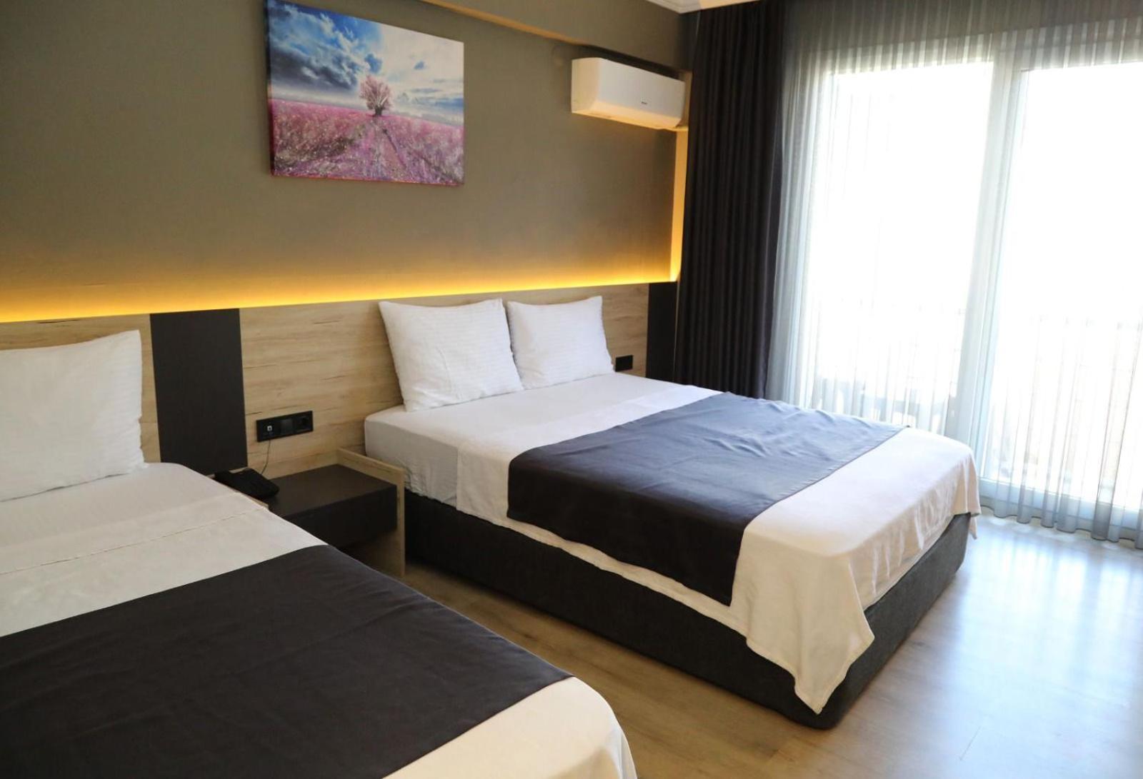 Grand Faik Hotel Çeşme Esterno foto